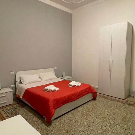 100 Passi Al Massimo Hotel Palermo Eksteriør billede