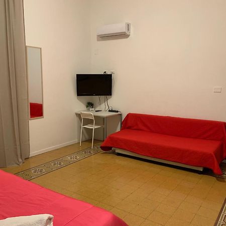 100 Passi Al Massimo Hotel Palermo Eksteriør billede